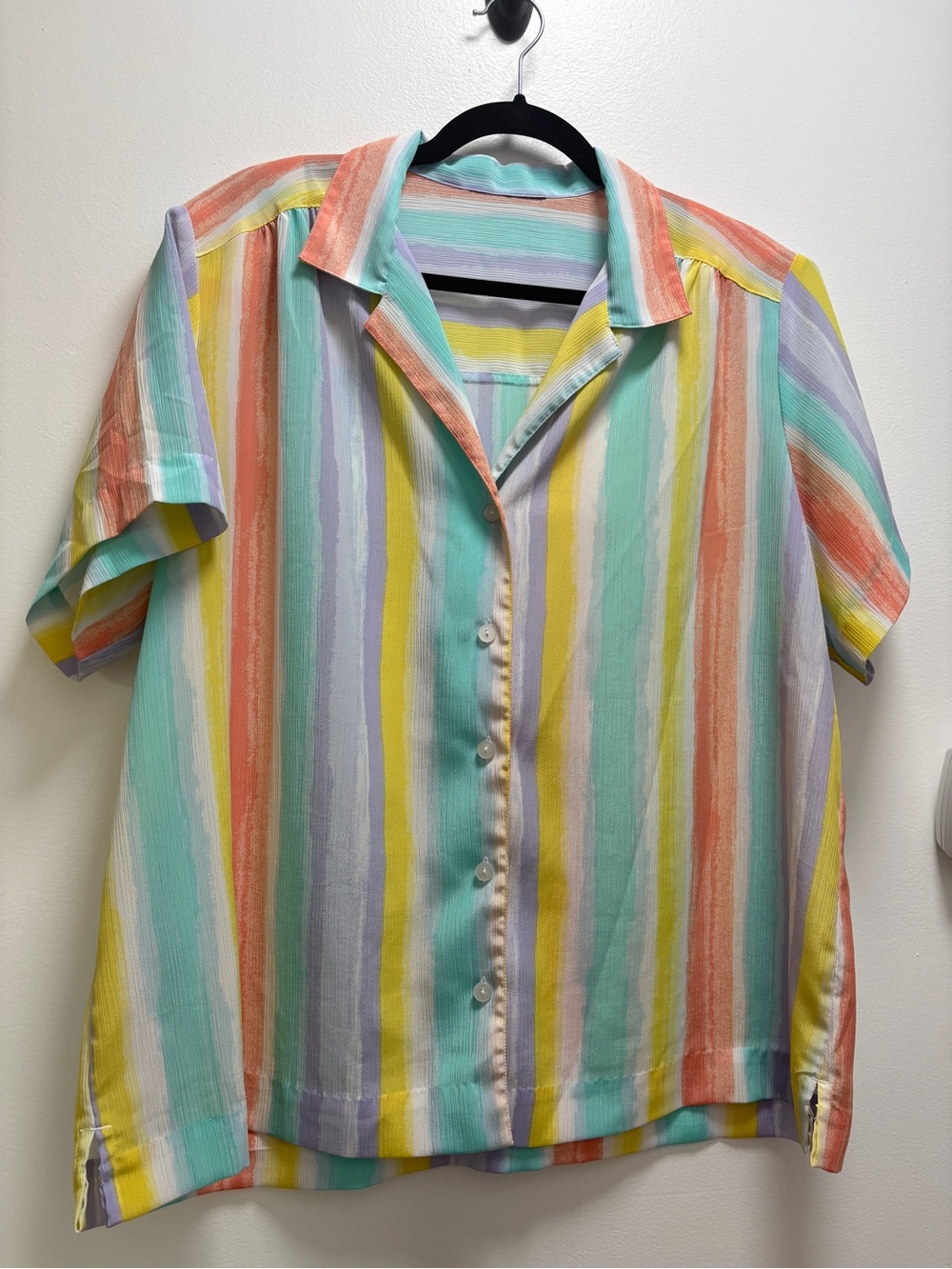 Vintage Women’s Short Sleeve Pastel Stripe Button-Up Coastal Shirt Whimsical